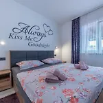 Georgine By Interhome Vakantiehuis