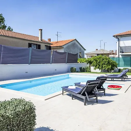 Ferienhaus Georgine By Interhome