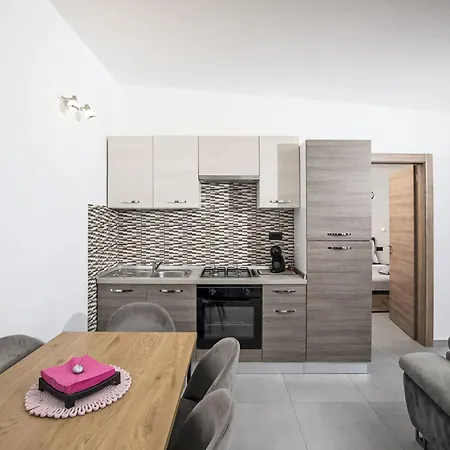 Semesterbostad Georgine By Interhome *